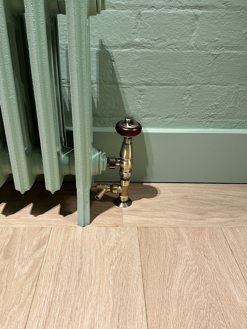 RD CARPENTER LTD — Photos 12